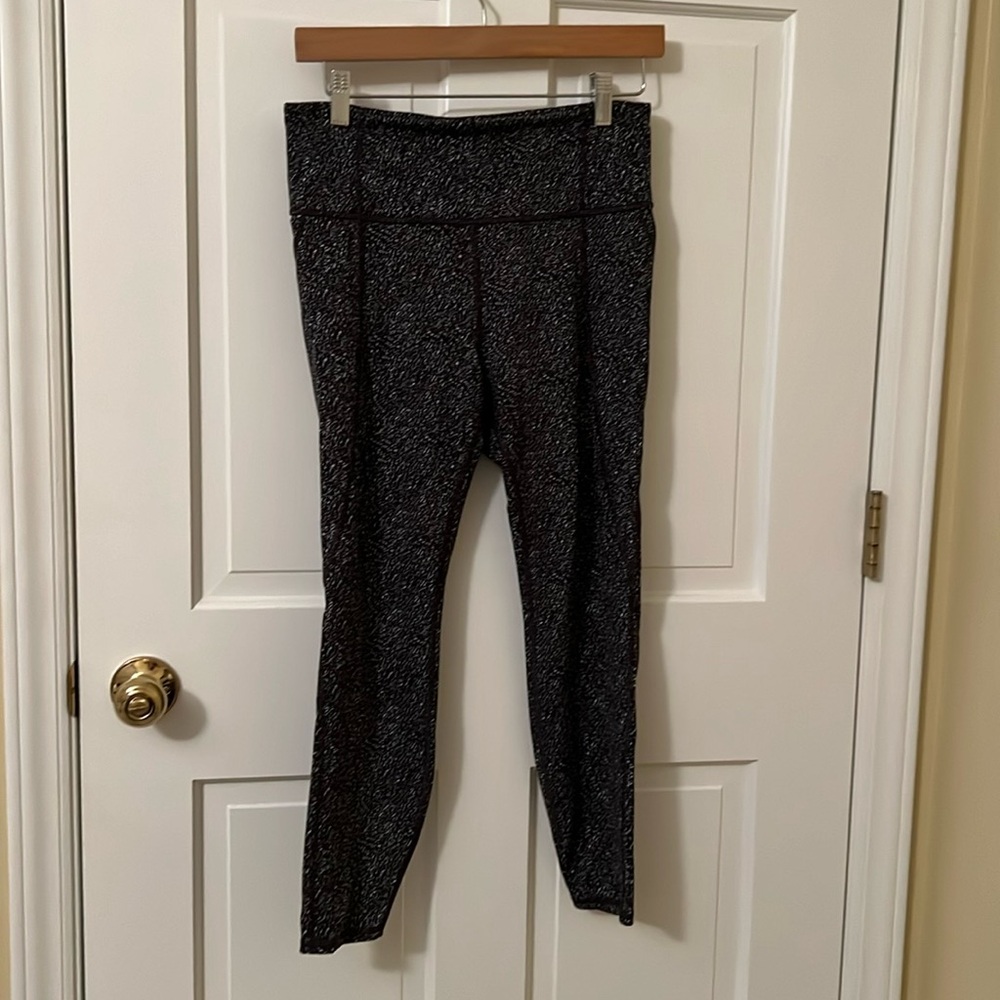 Athleta lightning static 7/8 leggings MP medium petite